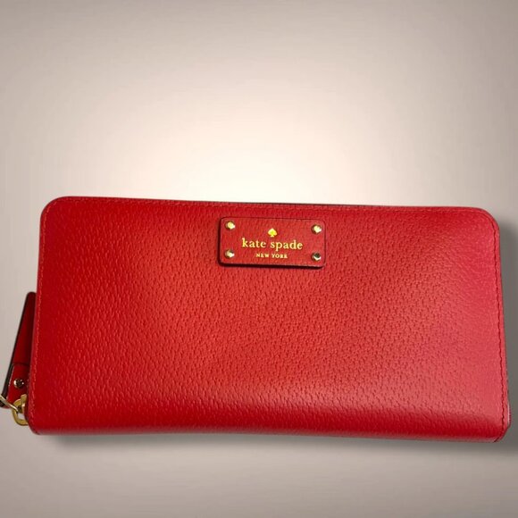 Kate Spade Neda Wellesley Red Zip Around Wallet WLRU1153 Original R$158 Pre-Own - Picture 1 of 5